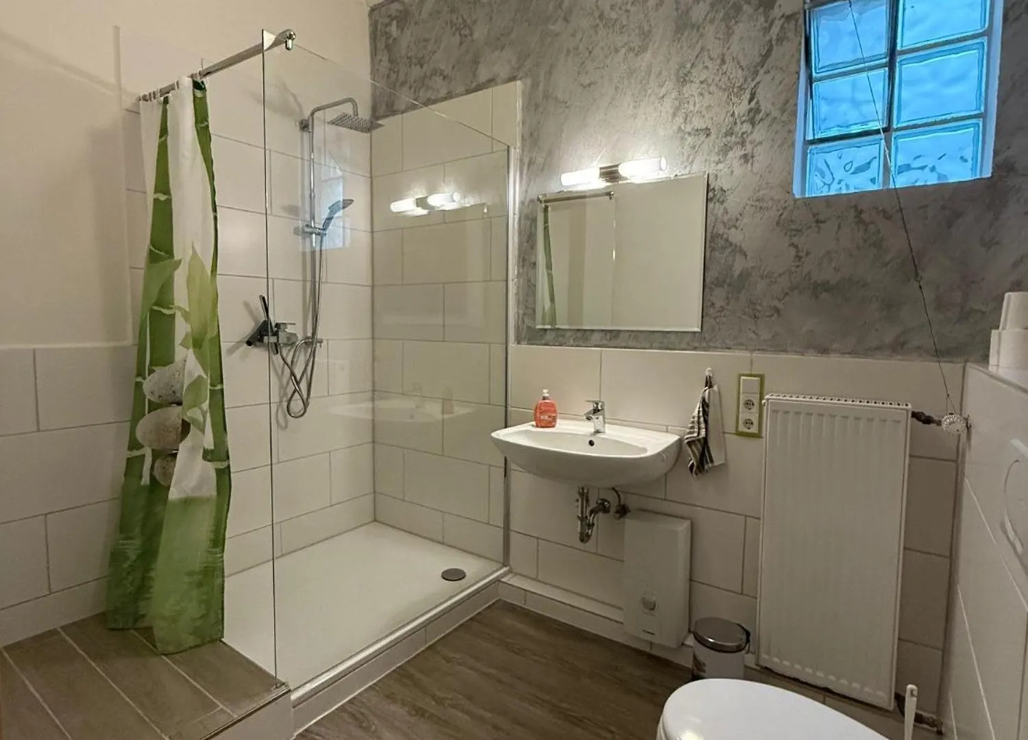 Gaestezimmer Am Hansaplatz Hamburgo 0*,  Alemania